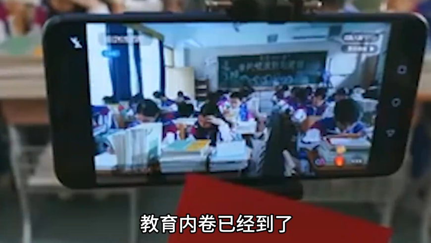 香港管家婆1肖1码中特资料,新娘婚礼现场摔倒爸爸新郎飞奔守护,广泛的解释落实支持计划_完整版V4.62